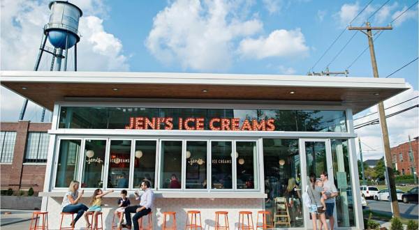 This Build-Your-Own Ice Cream Sandwich Shop In Tennessee Will Delight Your Sweet Tooth