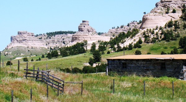 Drive Right Through History At this Monumental Site In Nebraska
