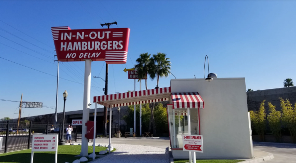 There’s A Replica Of The First In-N-Out Burger In Southern California And It’s A Blast To Visit