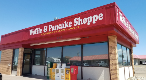 There’s A Waffle And Pancakes Shoppe Hiding In New Mexico And It’ll Make Your Breakfast Dreams Come True
