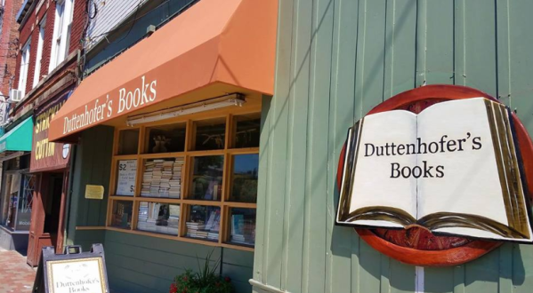 6 Local Bookstores In Cincinnati Where You Can Get Lost For Hours
