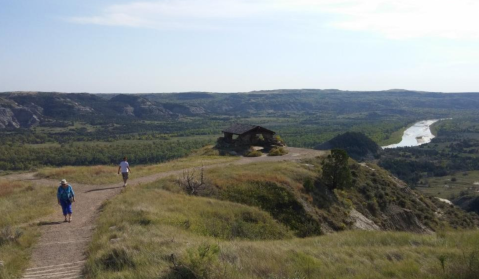 The Magnificent Overlook In North Dakota That's Worthy Of A Little Adventure