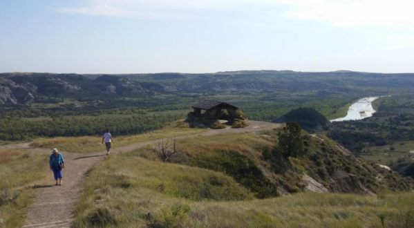 The Magnificent Overlook In North Dakota That’s Worthy Of A Little Adventure