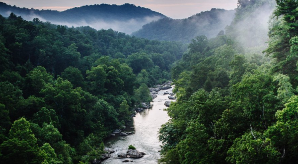 The Heavenly Valley In Virginia That’s Home To Over 600 Miles Of Hiking Trails