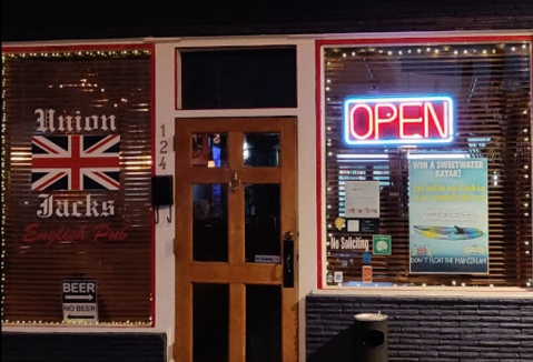 The British-Themed Restaurant That Will Whisk You Across The Pond Without Ever Leaving Tennessee