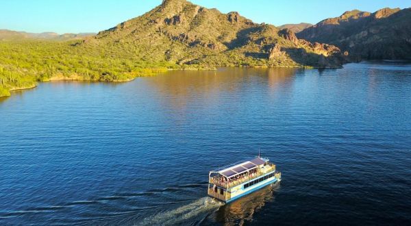 This Sunset Wine Cruise In Arizona Is The Perfect Springtime Adventure