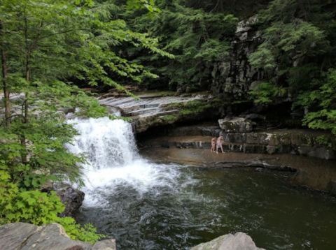 You Can See 6 Waterfalls In Just One Day Of Hiking In Vermont