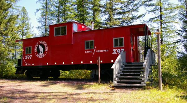The Rooms At This Railroad-Themed Hotel In Montana Are Actual Box Cars