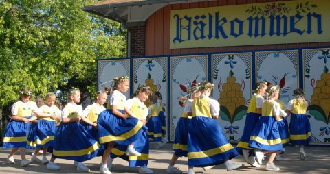 The Swedish Festival In Nebraska That’s Full Of Authentic Delights
