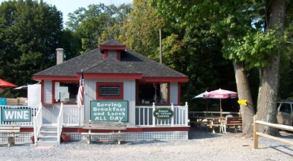 The Vermont Restaurant Where The Pancakes Are As Huge As Pizzas