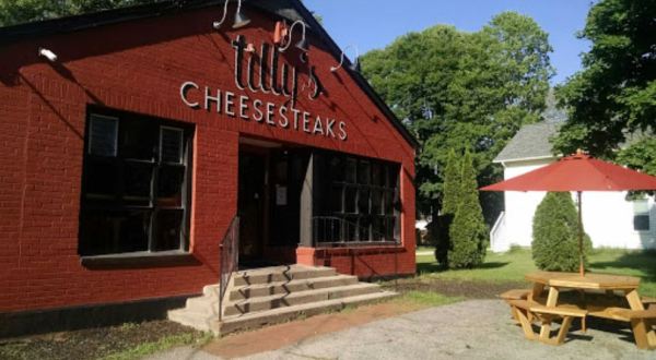 The Humble Little Restaurant Rhode Islanders Are Quietly Obsessed With