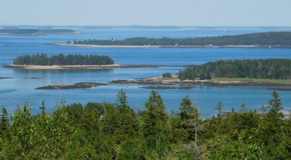 Kick Off Spring In Maine With These 8 Scenic Hikes Under One Mile