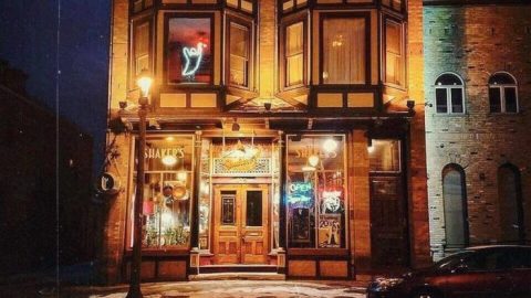 You Have To Visit This Haunted Wisconsin Bar With Mafia Roots
