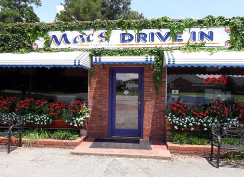 The Roadside Hamburger Hut In South Carolina That Shouldn’t Be Passed Up