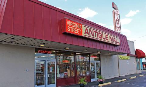 You Could Lose Yourself For An Entire Day In Nevada's Oldest And Largest Antique Mall