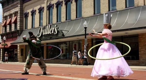 The Magical Wizard Of Oz Themed Festival In Michigan You Don’t Want To Miss
