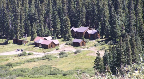 A Hike Along Wager Bulch Road In Colorado Leads You Straight To An Abandoned Village