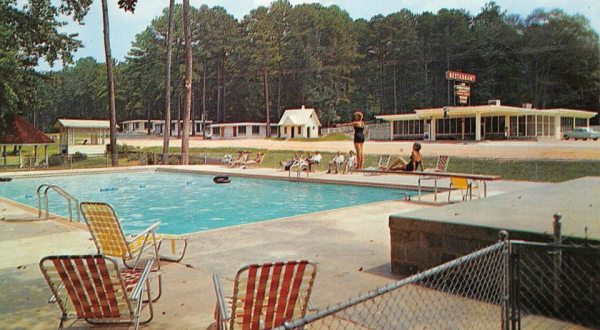 The Abandoned Mississippi Resort That’s Been Slowly Deteriorating Since The 1960s