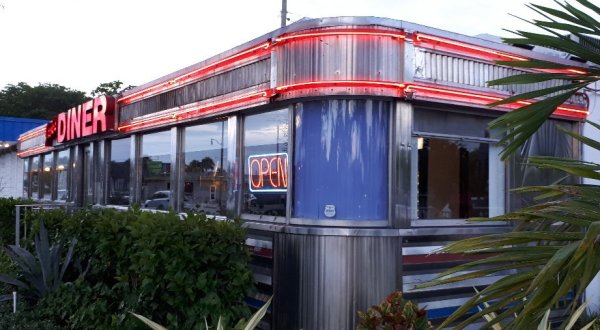 10 Old School Diners In Florida That Still Are A Worthy Feast