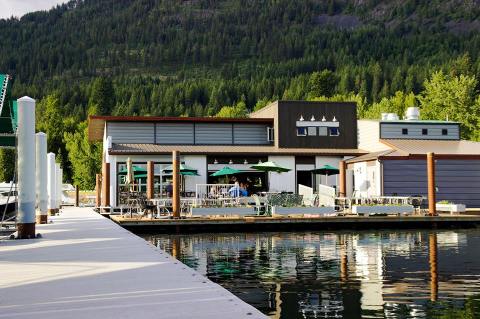 Dine Right On Top Of The Lake When You Visit This Wondrous Floating Restaurant In Idaho