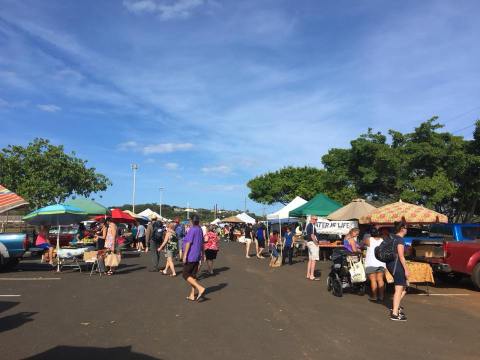 This Massive Farmers Market In Hawaii Is Unlike Anything You've Ever Experienced Before