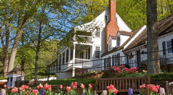 This Historic Virginia Restaurant Serves Recipes From The 1700s And You Have To Try It