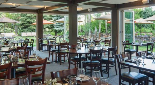The One Restaurant In Idaho With The Most Magical Garden Dining You’ve Ever Seen