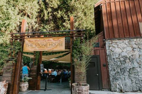 There's A Restaurant Inside Of This 19th Century Brewery In Northern California And It's Incredible
