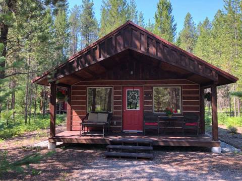 The Cozy Montana Cabins With A National Park In Their Backyard