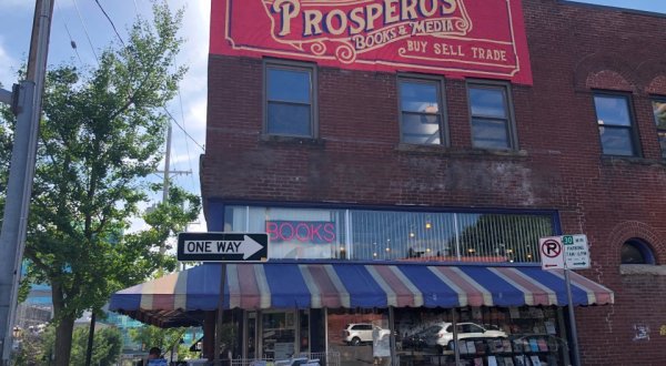 This 3-Story Bookstore In Missouri, Prospero’s Books & Media, Is A Book Lover’s Dream