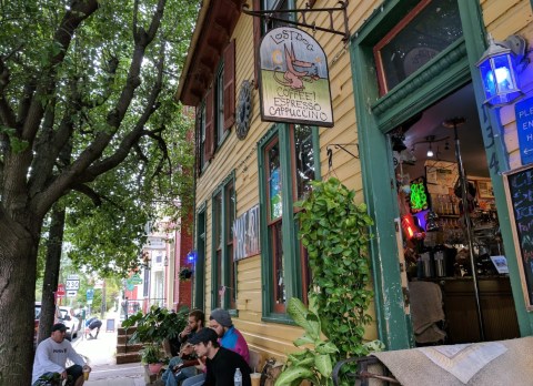This Hippie-Themed Cafe In West Virginia Is The Grooviest Place To Dine