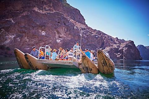 This Boat Tour Through A Canyon In Nevada Is A Jaw-Dropping Adventure You'll Never Forget