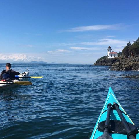 Paddle Into Summer On This Remarkable Kayak Wine Tour In Washington