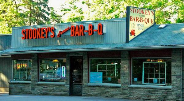 The Pennsylvania BBQ Joint That Has Been Slingin’ The Most Mouthwatering ‘Que Since The 1920s