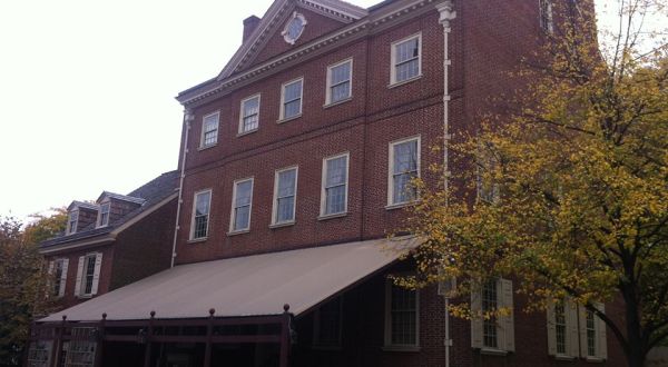 This Historic Pennsylvania Restaurant Serves Recipes From The 1700s And You Have To Try It