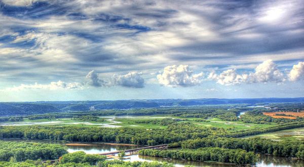 This Wisconsin State Park Overlooks The Mississippi River And It’s Spectacular