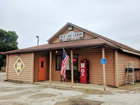The Remote Cabin Restaurant In Illinois That Serves Up The Most Delicious Food