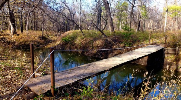 The Nature Center In Kansas That’s Worth Its Own Day Trip