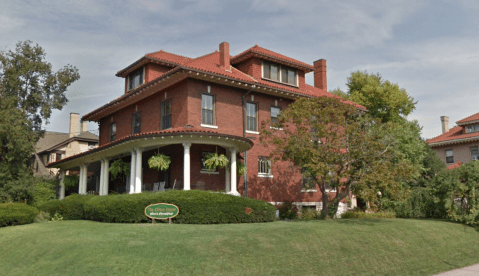 5 Charming Bed And Breakfasts Around Cincinnati That Are Perfect For A Night Away