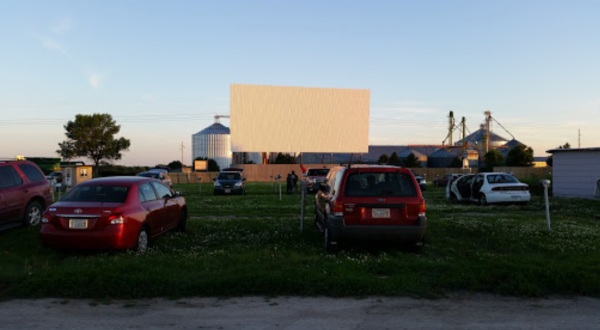 Watch A Movie Under The Stars At This Historic Drive-In Theater In Nebraska