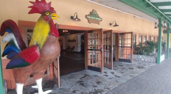 This Old-School Southern California Restaurant Serves Chicken Dinners To Die For