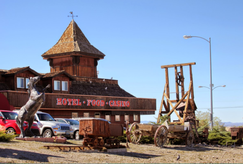 This Old West-Themed Hotel In Nevada Is A Wild Adventure That You're Bound To Adore