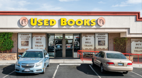 The Largest Discount Bookstore In Nevada Has More Than 200,000 Books