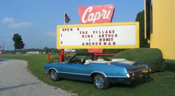 Watch A Movie Under The Stars At This Historic Drive-In Theater In Michigan