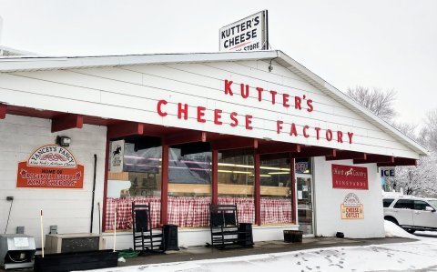 There's A Cheese Haven Hiding Near Buffalo And It's Everything You've Dreamed And More