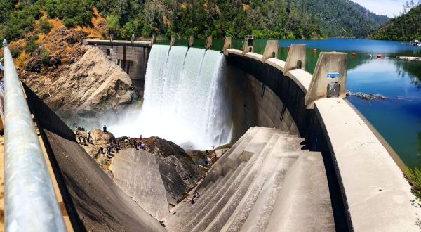 This Hiking Trail In Northern California Takes You Super Close To A Phenomenal Man-Made Waterfall