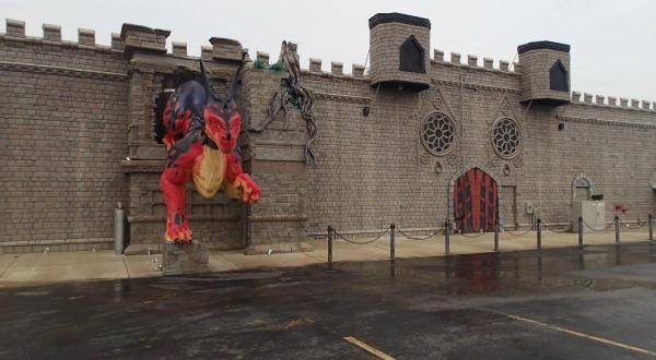This Haunted House In Ohio Is Also A Family Fun Park And You’ll Have A Blast