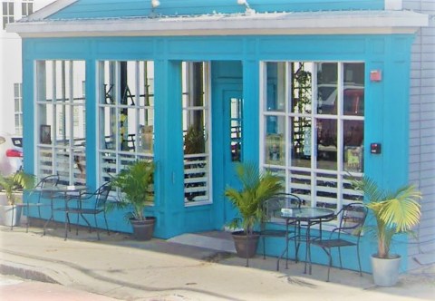 This Hawaiian-Themed Restaurant In Rhode Island Will Transport You Straight To The Islands