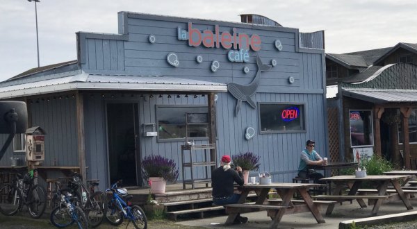 The Tiny Cafe That Serves Some Of The Best Food In This Alaska Beachside Town