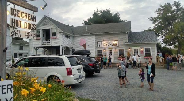 Your Tastebuds Will Love The Massive Ice Cream Cones From This Delicious Maine Sweet Shop